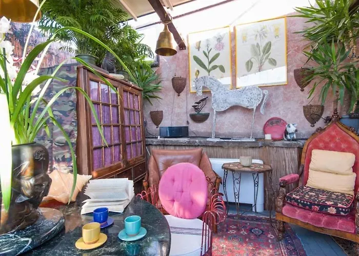 Terrarium Trastevere, Boutique With Terrace Rzym