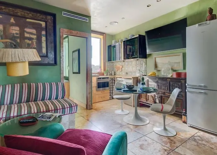 Terrarium Trastevere, Boutique With Terrace *