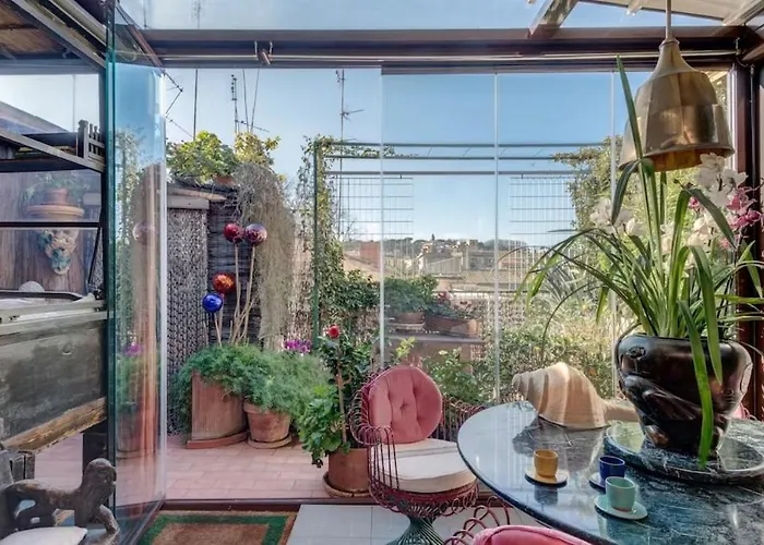 Terrarium Trastevere, Boutique With Terrace Rzym